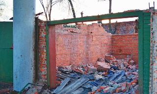 Демонтаж гаражей в Волхове, цена от 1794 руб. – услуги под ключ от ГОСТСТРОЙ